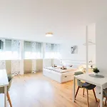Modern Und Renoviert